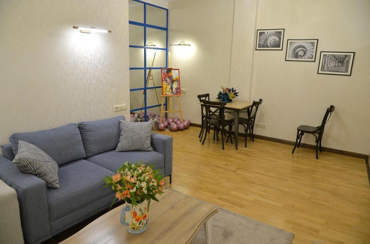 Bc Apartments Tbilisi Buitenkant foto