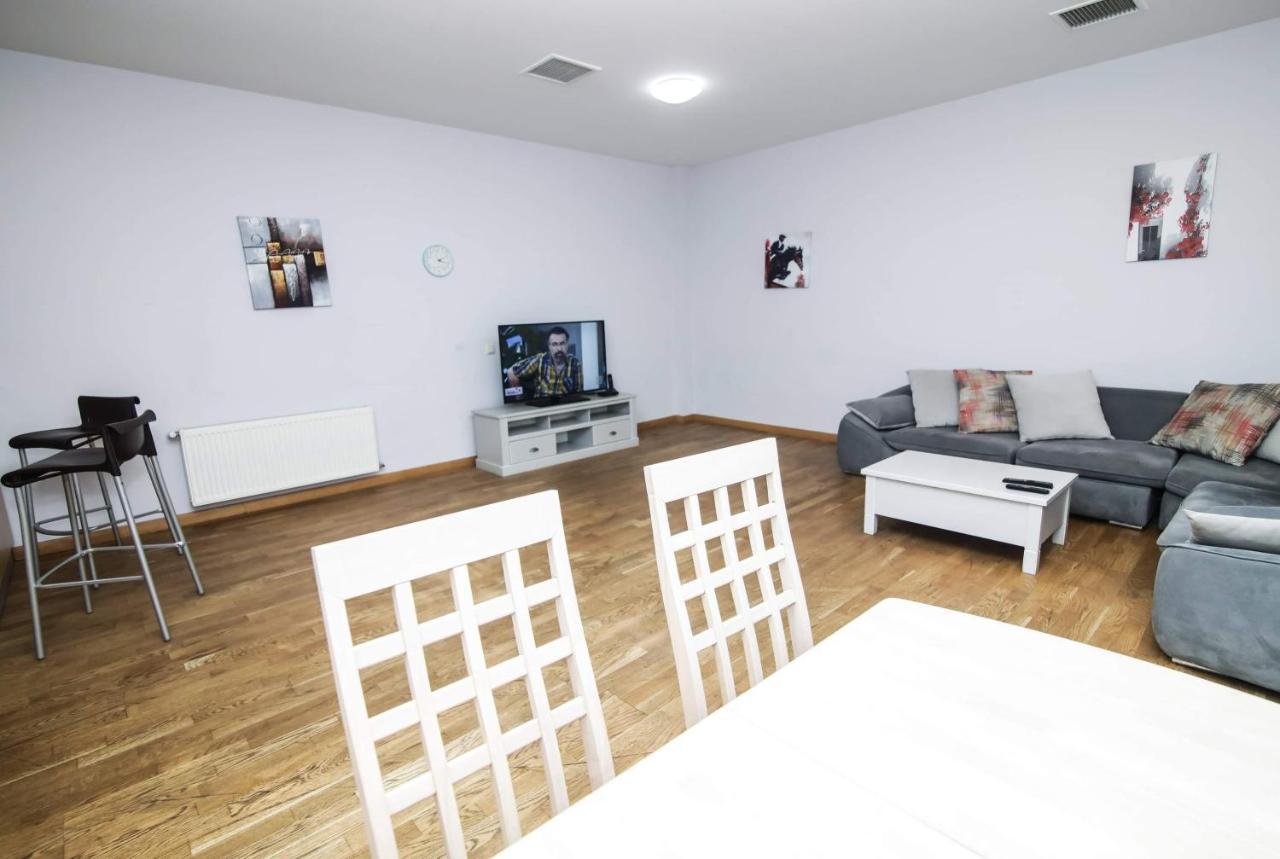 Bc Apartments Tbilisi Buitenkant foto